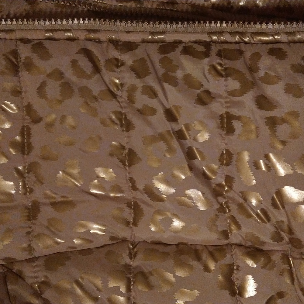 Coat - Picture 2 of 5